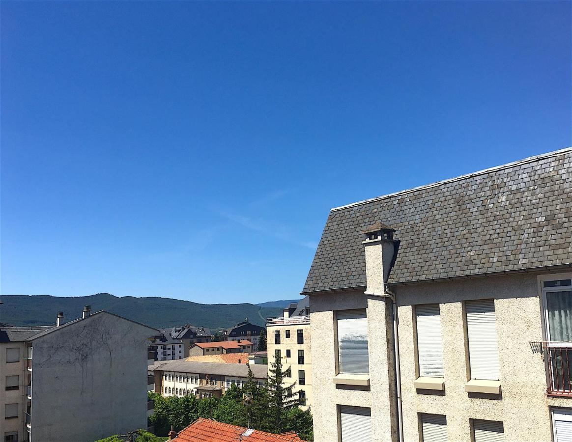 La Martina, Parking Incluido Apartment Jaca Exterior photo