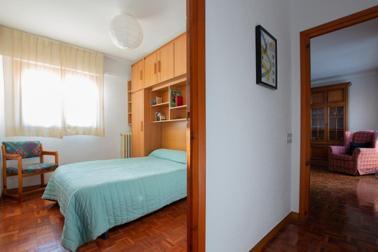 La Martina, Parking Incluido Apartment Jaca Exterior photo